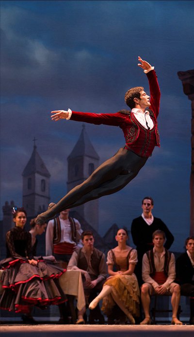 Fotografía de un momento del espectáculo de danza «Don Quijote»