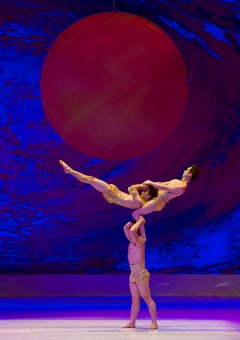 Fotografía de una acrobacia del espectáculo