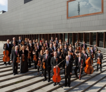 Fotografía de los componentes de la Orquesta Sinfónica de Navarra