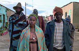 Fotograma de la película «Cinco dedos para Marsella»
