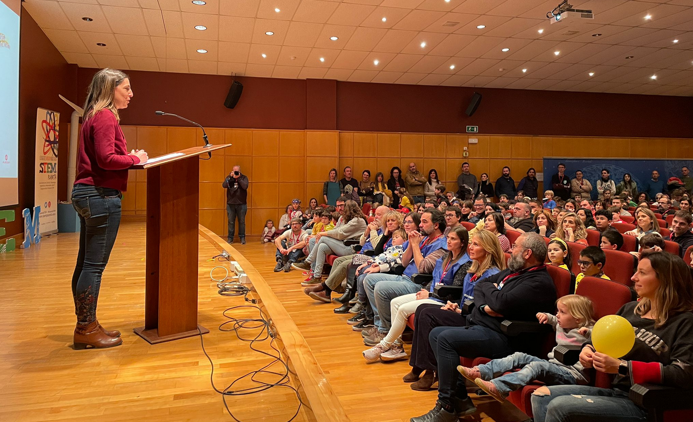 Fotografía de un momento del acto de clausura.