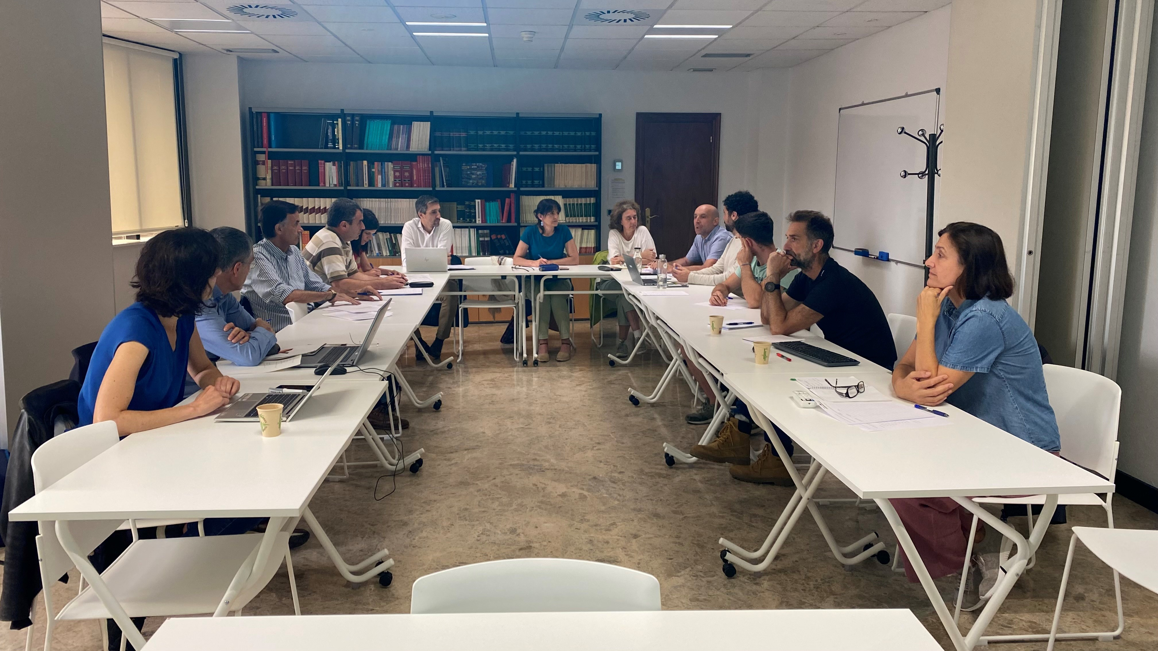 Fotografía de un momento de la reunión
