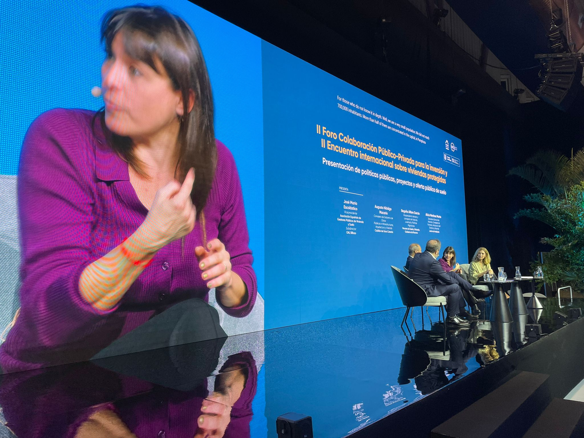 Fotografía de la consejera Alfaro en un momento de su intervención