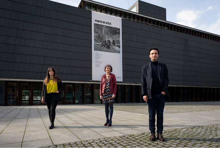 Fotografia de tres personas en Baluarte