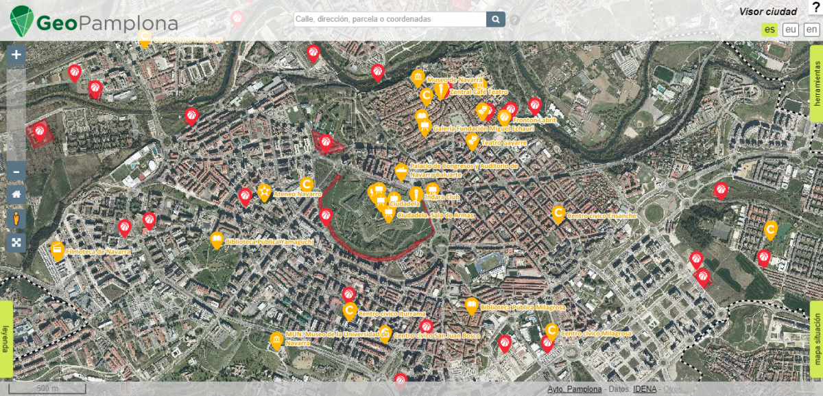 Fotografía del visualizador Ciudad del SIG donde se ve un mapa aéreo con puntos de referencia