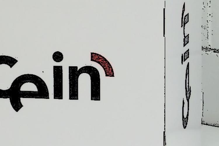 Fotografía de logotipo de Cein sobre un fondo blanco.