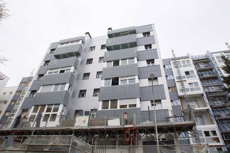 Fotografía de la rehabilitación de un edificio en Pamplona