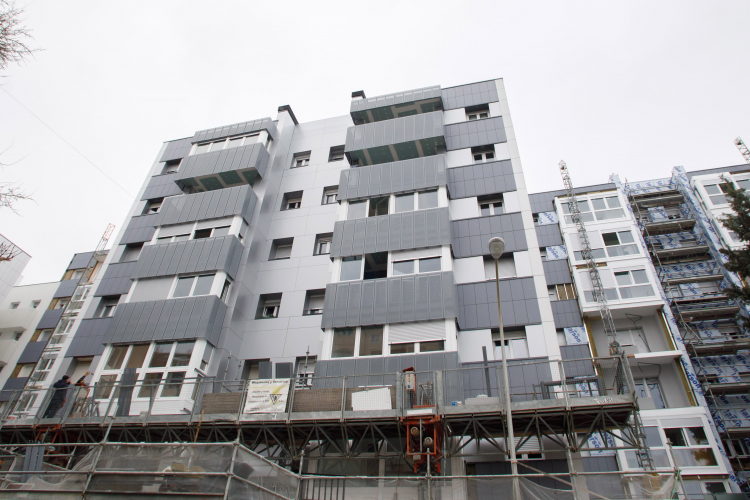 Fotografía de la rehabilitación de un edificio en Pamplona