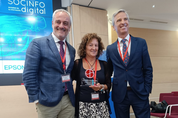 Fotografía de un momento de la recogida del premio