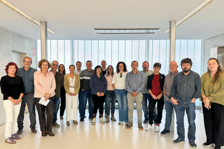 Imagen de una de las sesiones mantenidas en los últimos meses con representantes municipales. 