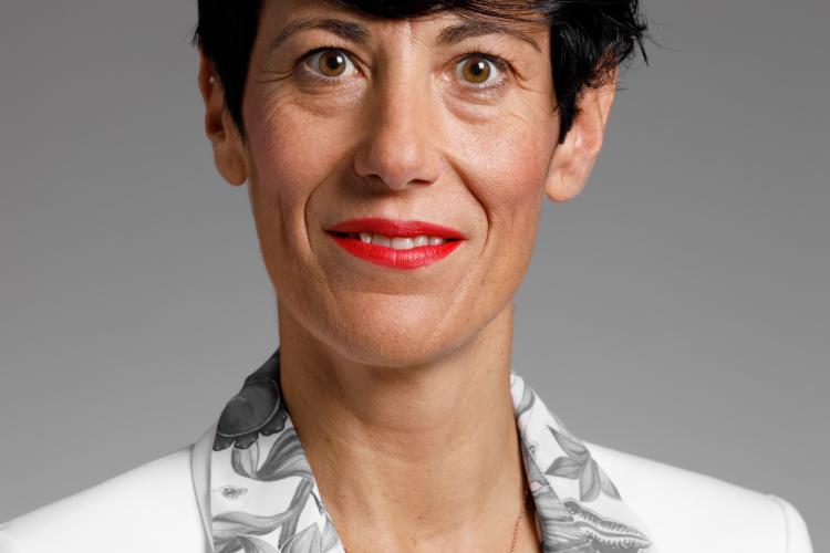 Elma Saiz es Consejera de Economía y Hacienda y Consejera Delegada de la Corporación