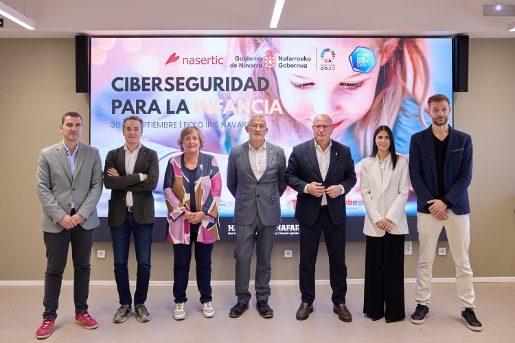 Fotografía de Luis Calatayud, Luis Campos, Toya Bernad, Félix Taberna, Carlos Gimeno y Juan Ramón Aramendía. 